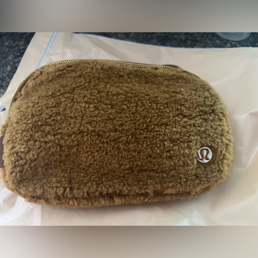 Burnt Caramel lululemon belt bag